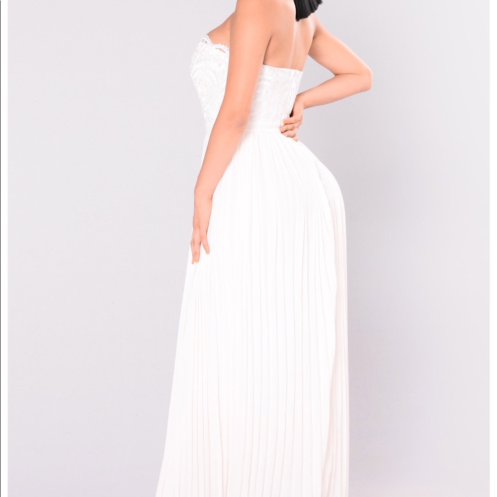 Sweetheart floor length dress